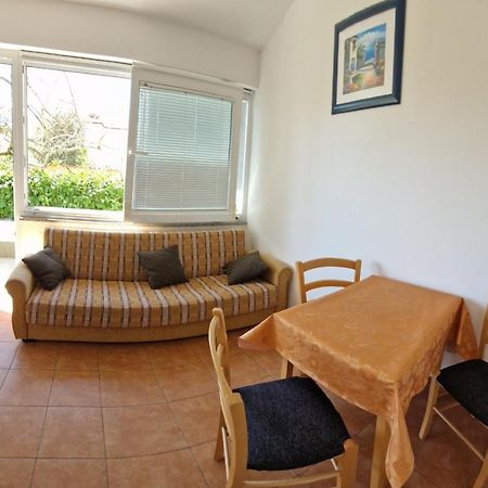 Apartments Vuceric Peroj Extérieur photo